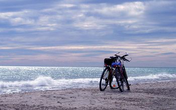 vacance à la plage en vélo