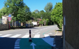Piste cyclable encombrée