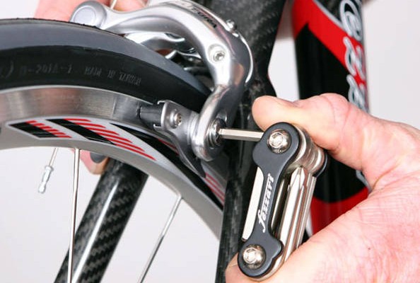 Sens de montage patin de frein velo