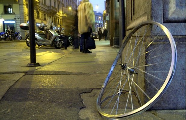 comment reparer roue velo voilée