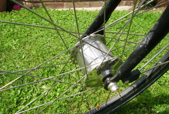 Le dynamo de moyeux pour vélos