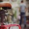 Un vélo sous la pluie