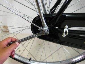 Resserrer les roues