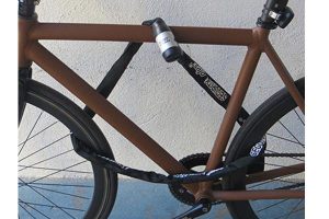 Chaîne à maillons avec cadenas à clefs pour vélo