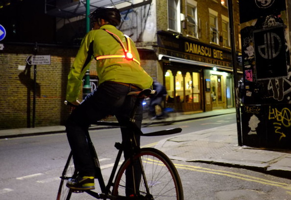 Commuter X4 : un éclairage original haute visibilité pour la sécurité du cycliste