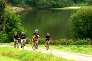 Un groupe de cyclotouristes