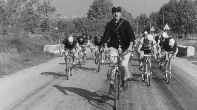 qui tombe dans le port a bicyclette film culte