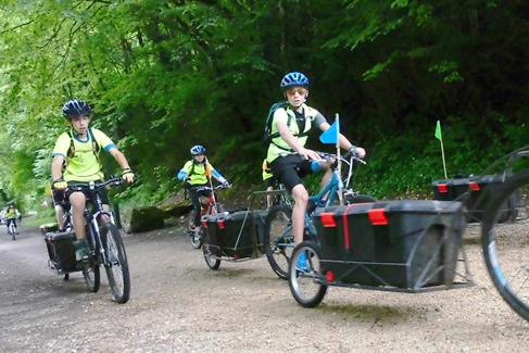 Les remorques vélos construites pour le voyage De Chambod à Chambord