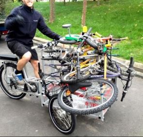 Bicyclaide, atelier vélos qui récolte les vieux vélos