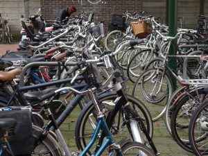  une indemnité kilométrique à vélo déplafonnée et généralisée pour augmenter le nombre de salariés cycliste