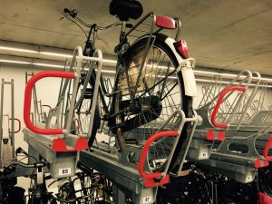 Plus de parkings vélo dans les gares françaises