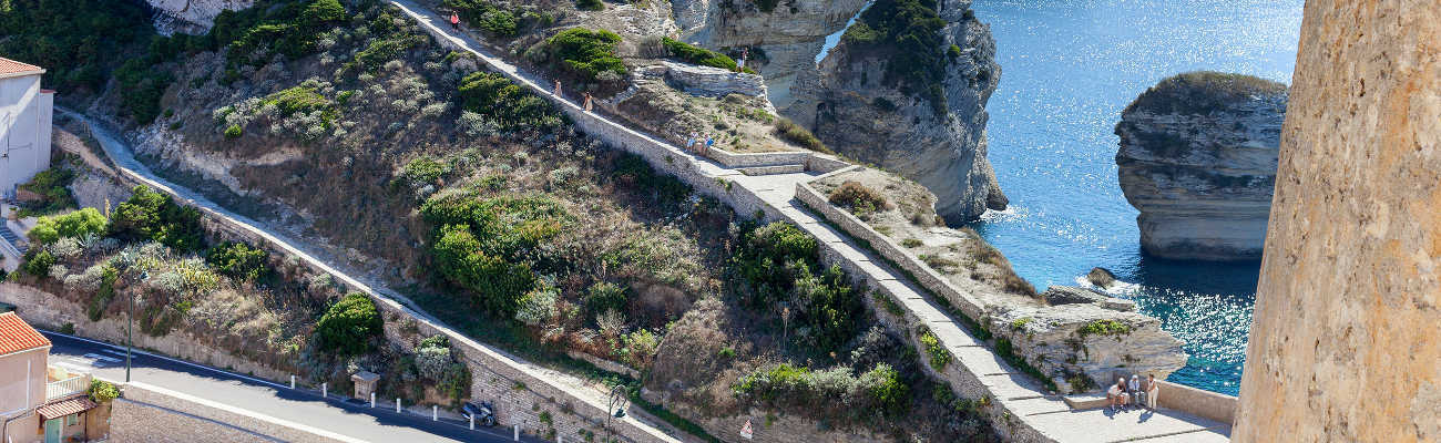 Découvrir la Corse à vélo