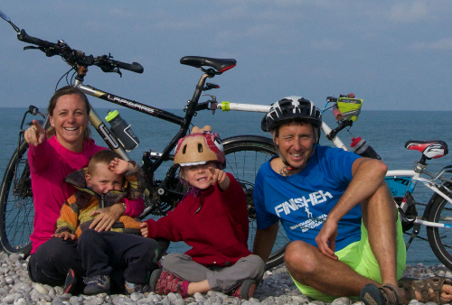 Graines de Baroudeurs, une famille à vélo