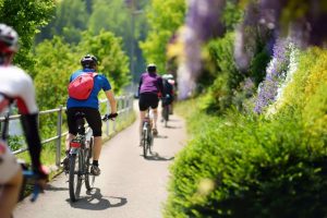 Seul, en famille ou entre amis, profitez de voyages à vélo sur-mesure et authentiques