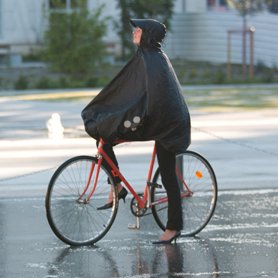 Quel équipement cycliste pour se protéger de la pluie à vélo ?