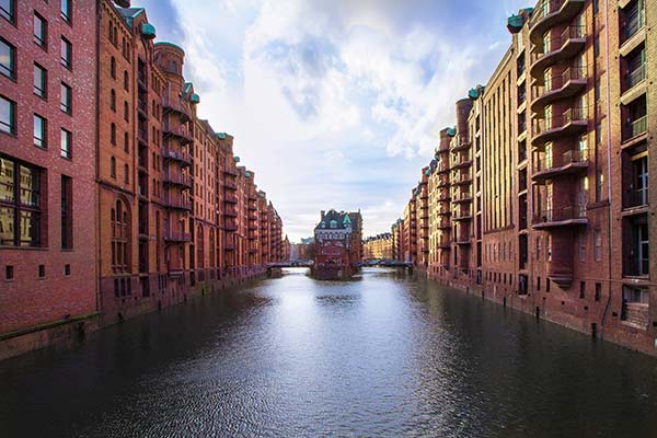 La zone d'entrepôts de Speicherstadt à Hamburg