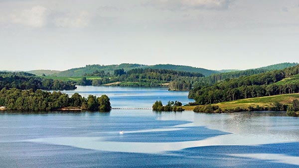 Le Tour de Creuse à vélo passe par le Lac de Vassivière