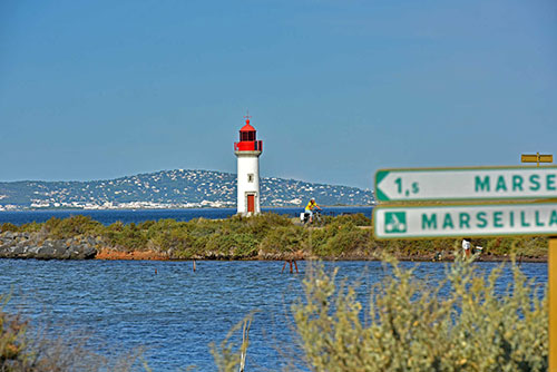 Le phare de la pointe des Onglous sur l'étang de Thau