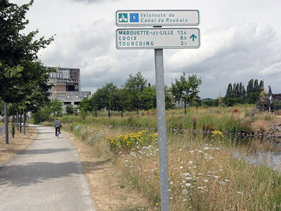 Panneau sur la Voie verte du Canal de Roubaix à Wattrelos