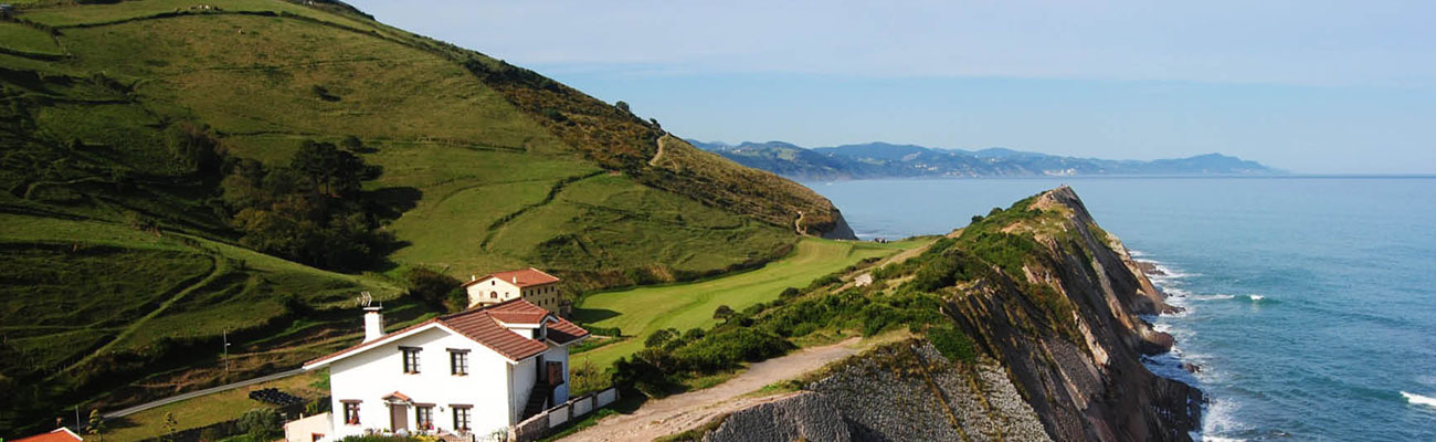 Le Pays Basque à vélo entre océan et montagne