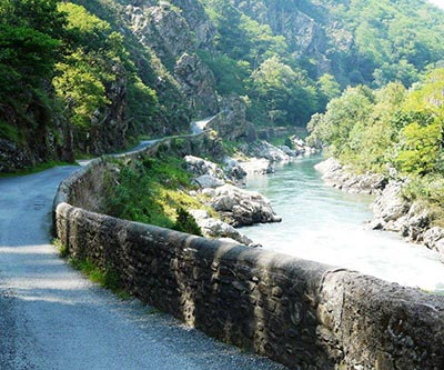 Le Pas de Roland, un écrin de nature au coeur du Pays-Basque à vélo