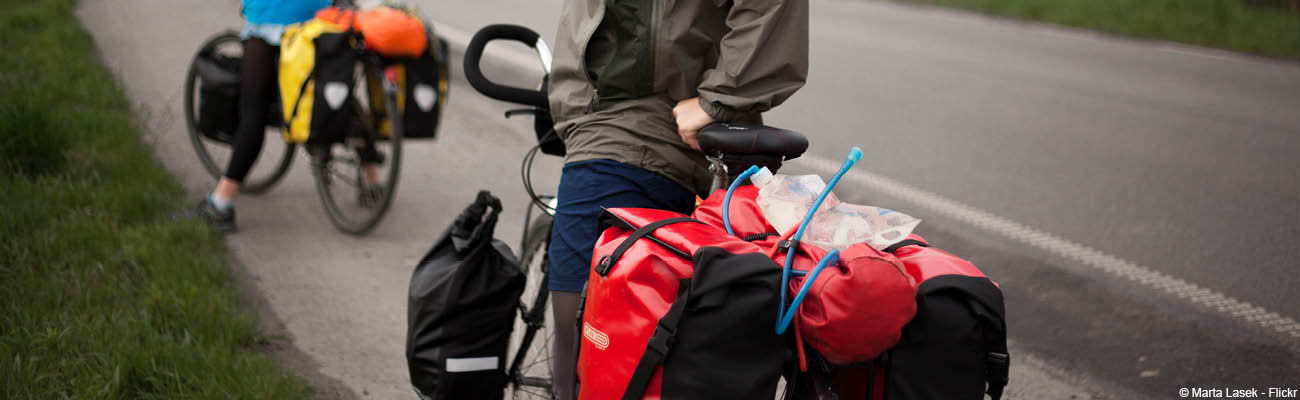 Les célèbres sacoches rouges de cyclotourisme de la marque allemande