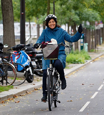 Anne Hidalgo, maire sortante et candaidate la plus ambitieuse sur le vélo pour les élections municipales 2020 à Paris