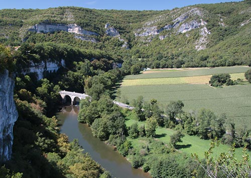 Vue de l'Aveyron depuis St Antonin Noble Val