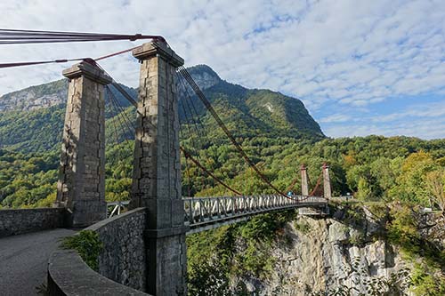 Le Pont de l'Abîmeau sur le Chéran tour du Semnoz à vélo