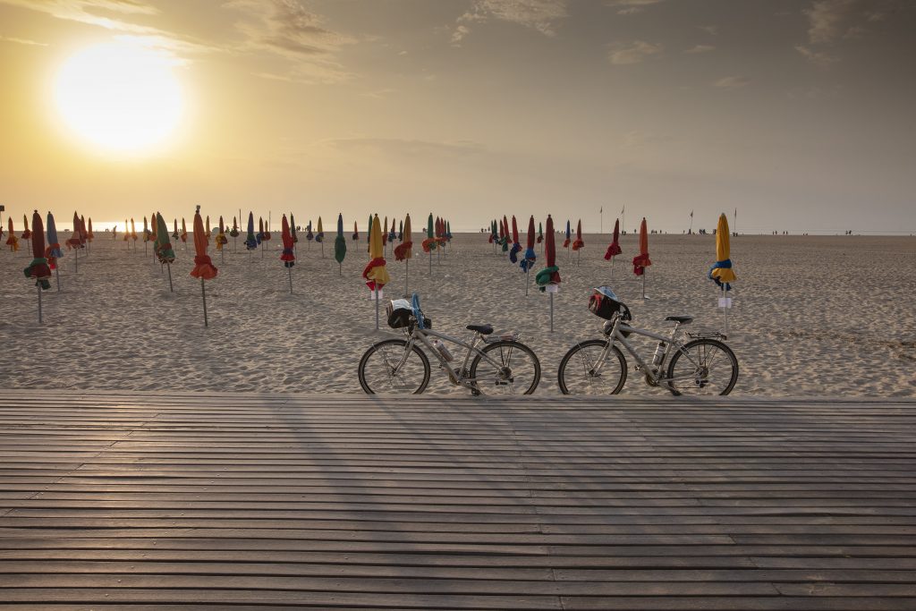 La mer au bout de l'itinéraire cyclable