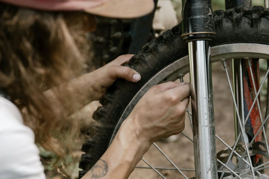 accessoire tubeless démonter un pneu