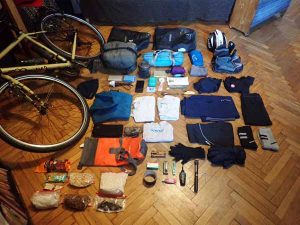 checklist cyclotourisme en hiver