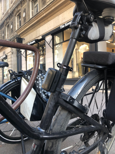 Alarmbox sur vélo à l'arrêt