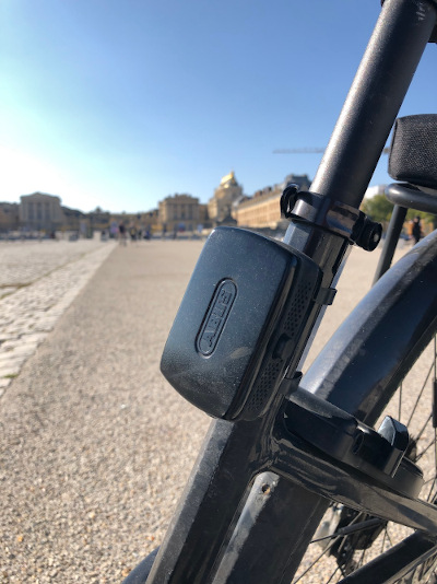 Alarmbox sur vélo pliant