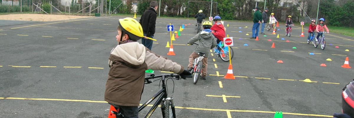 Matériel des vélo-écoles : ici La Rochelle