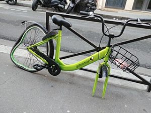 Vélo maltraité et non entretenu