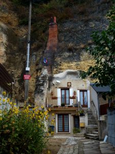 Les maisons troglodytes, le long de la Vélobuissonnière