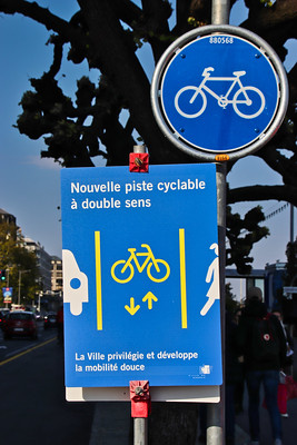 Panneau de piste cyclable à double sens