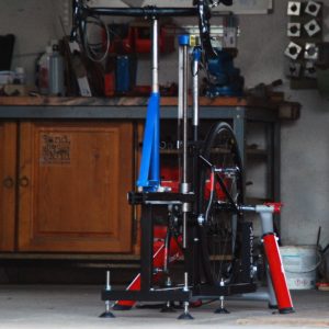 Aloueta vélo réglable dans l'atelier