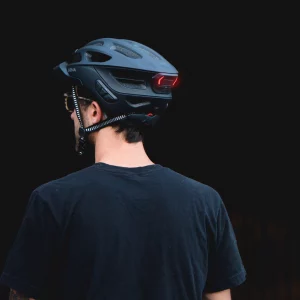Un casque connecté, accessoire vélo original