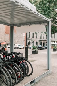 Installation de stationnement vélo sécurisé avec Alvéole Plus