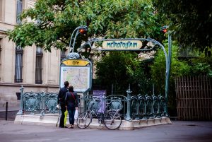 commuting métro vélo paris