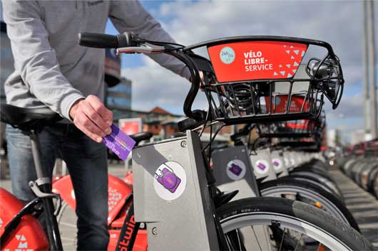 Déblocage d’un vélo V’Lille, le service de bike sharing station-based de Lille, géré par Cykleo